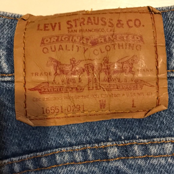 Vintage Levi’s mom jeans - Picture 3 of 10